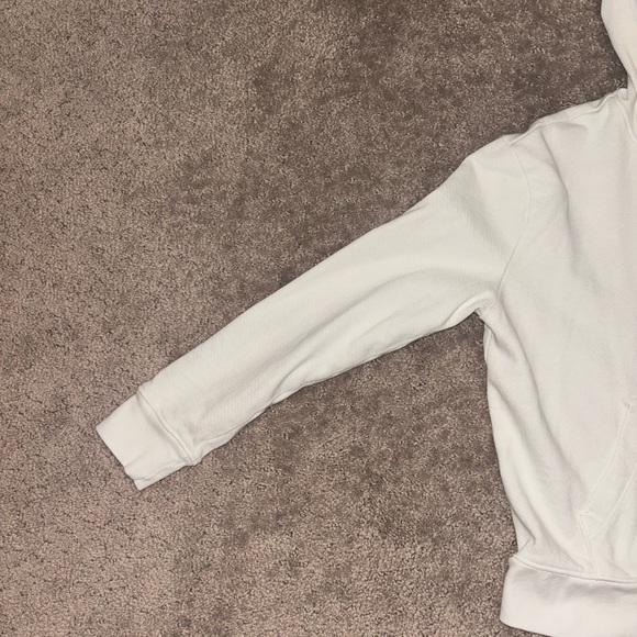 NWOT Girls Vineyard Vines Kids Cream Hoodie with Pink Whale Patch. Size Small - Picture 9 of 14